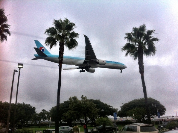 View of a Korean Air 777 landing, on a prior trip to In'n'Out.